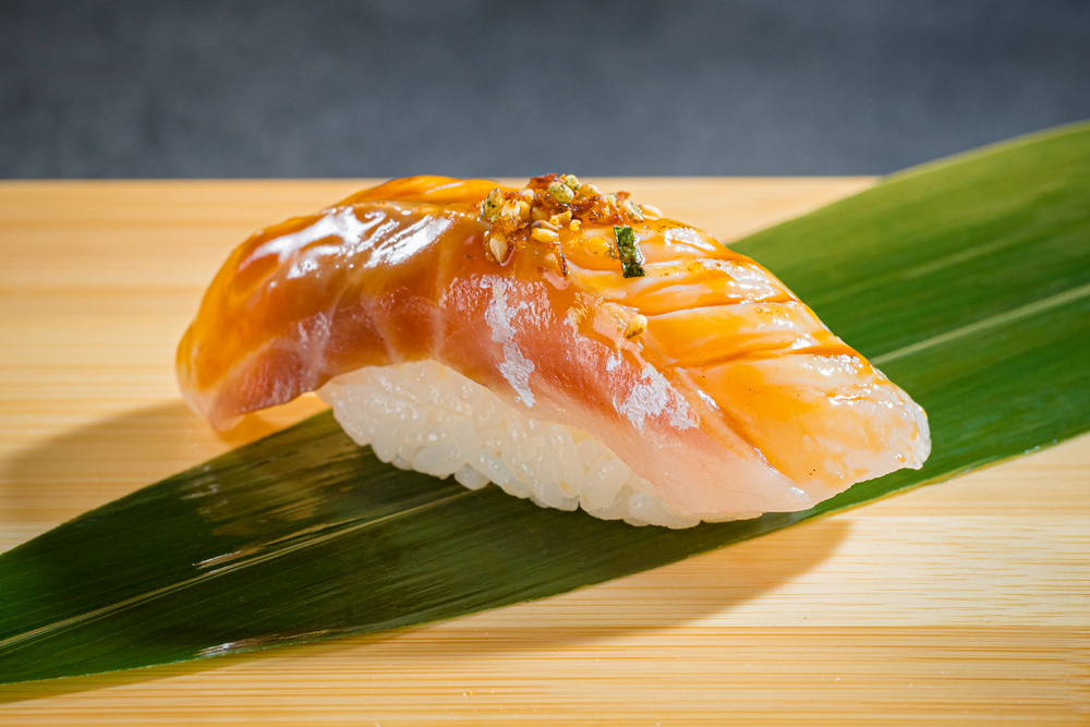 Суши сибас татаки